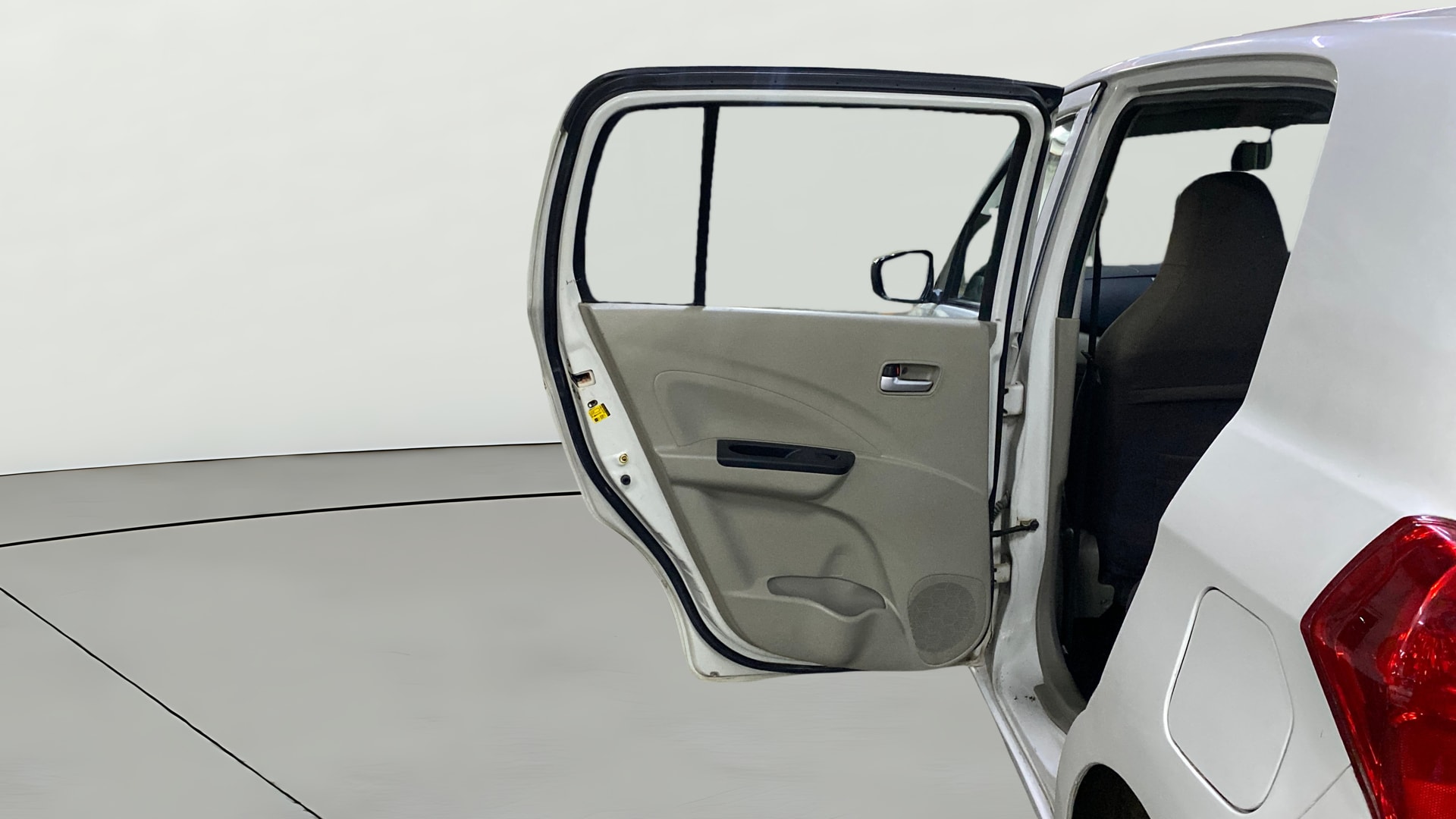View 2014 Maruti Suzuki 1000 Base Variant Image 22 Used 2014 Maruti Suzuki 1000 Base Variant Image 22