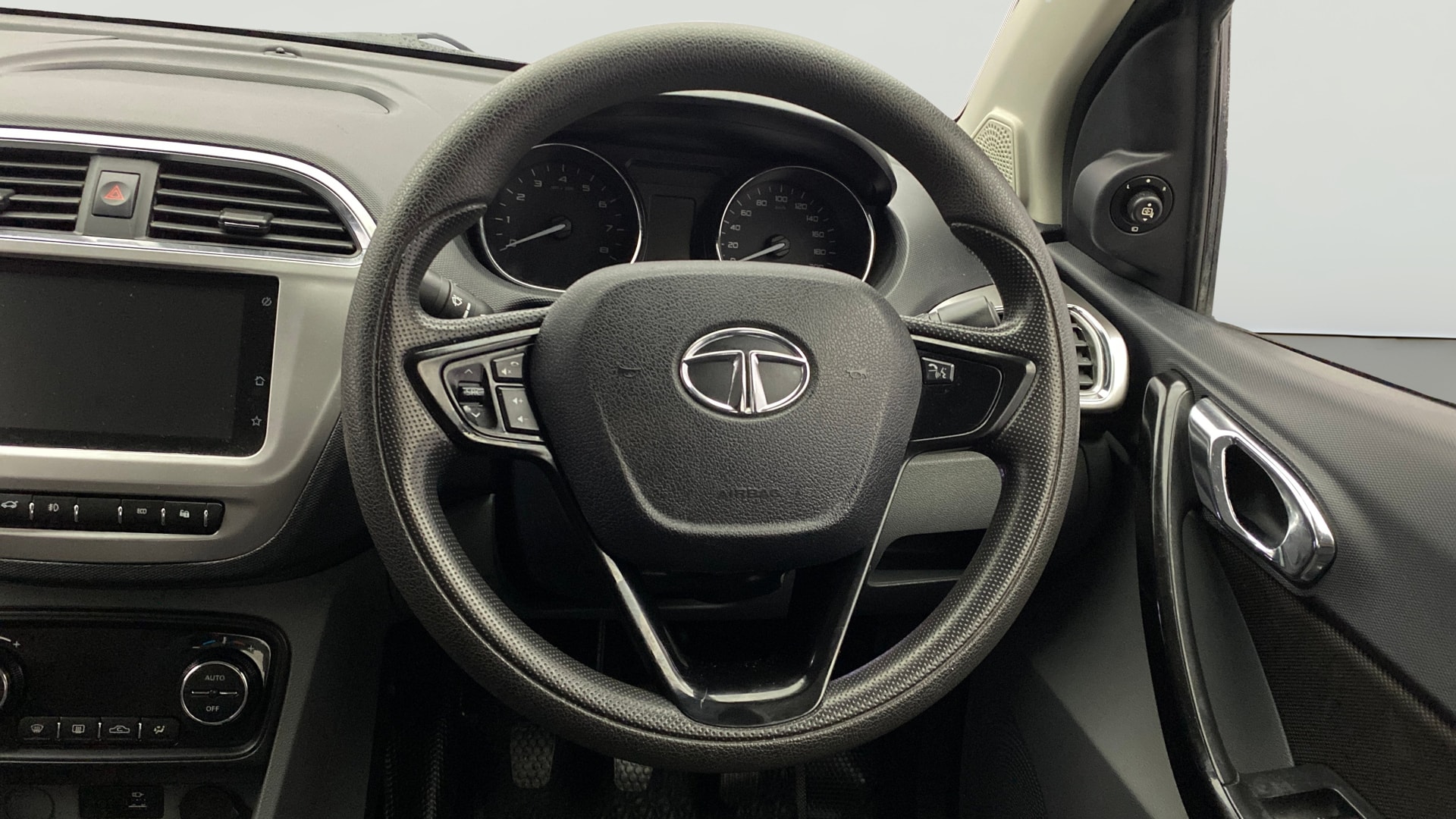 View 2019 Tata Tigor XE Diesel Image 20 Used 2019 Tata Tigor XE Diesel Image 20