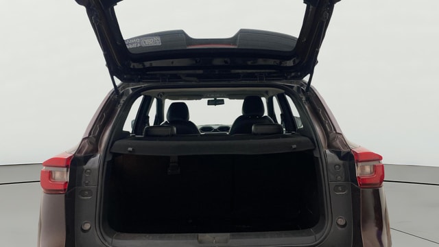 View Nissan Magnite Image 38 Used Nissan Magnite Image 38
