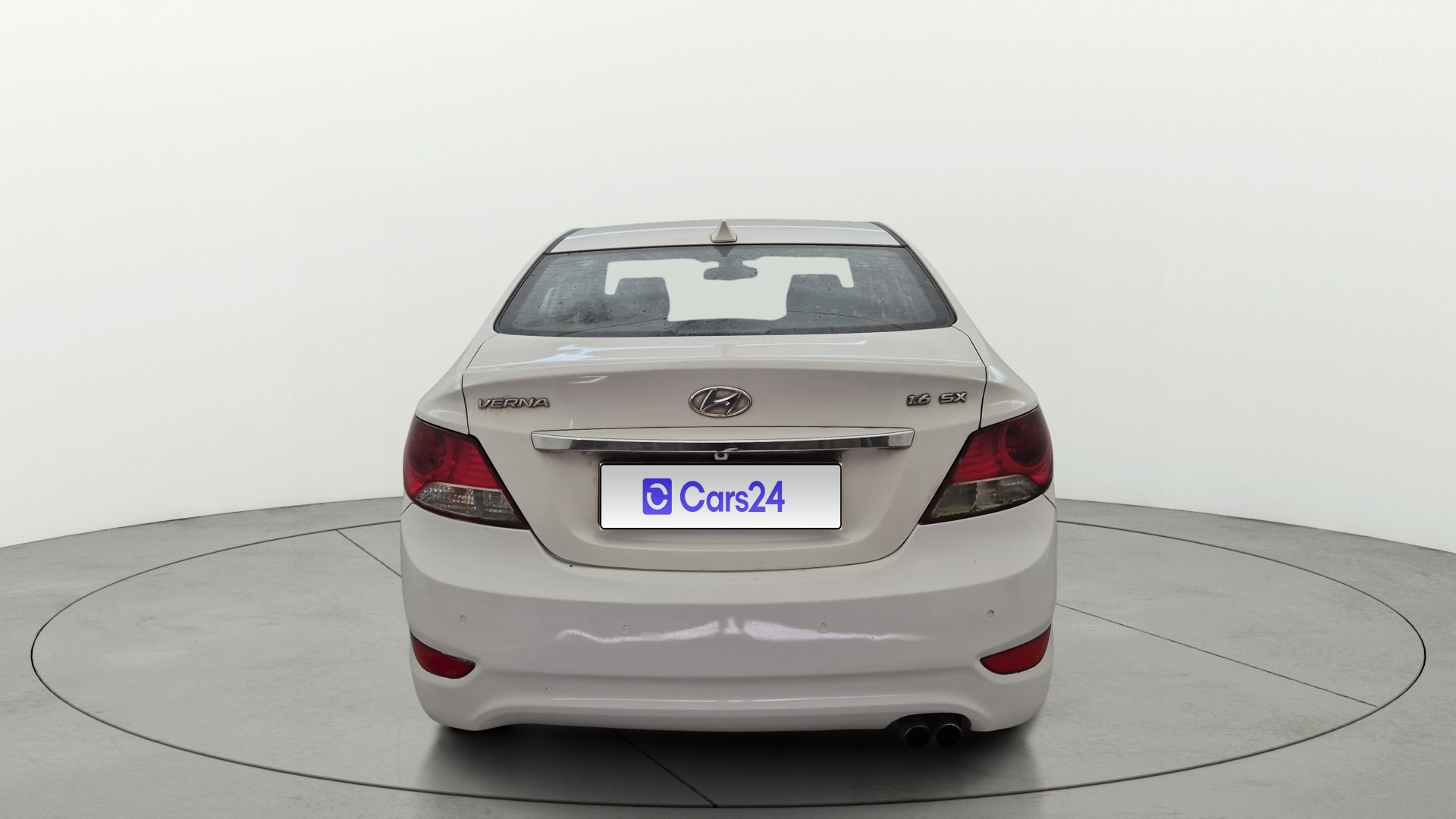 View 2014 Hyundai Fluidic Verna 1.6 CRDI SX AT Image 40 Used 2014 Hyundai Fluidic Verna 1.6 CRDI SX AT Image 40