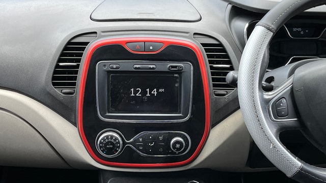 View Renault Captur Image 18 Used Renault Captur Image 18
