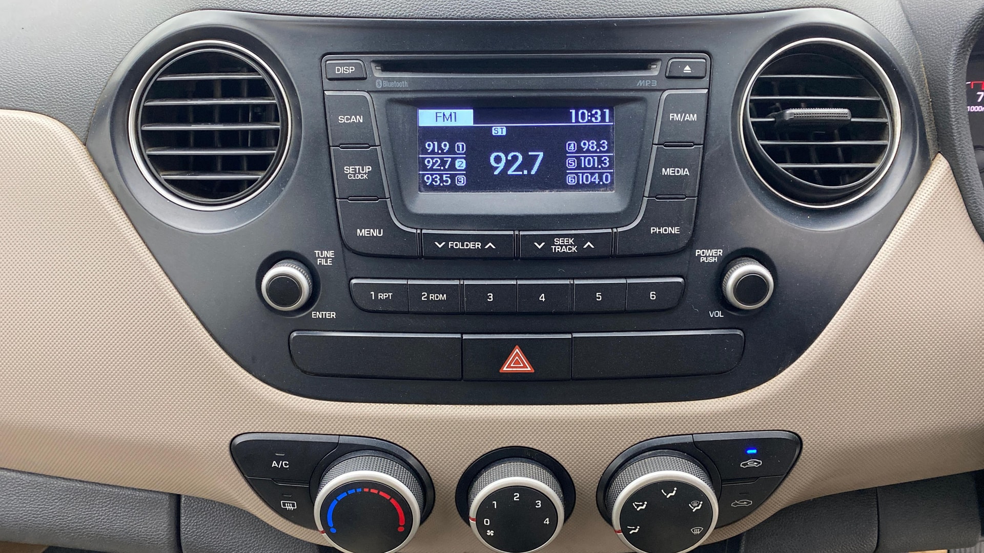 Used 2016 Hyundai Grand i10 Used 2016 Hyundai Grand i10