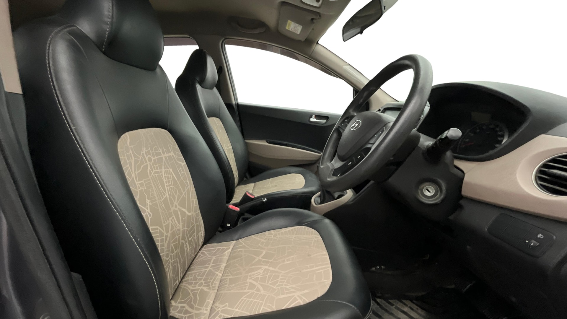 View 2019 Hyundai Grand i10 Sportz 1.2 Kappa Image 26 Used 2019 Hyundai Grand i10 Sportz 1.2 Kappa Image 26