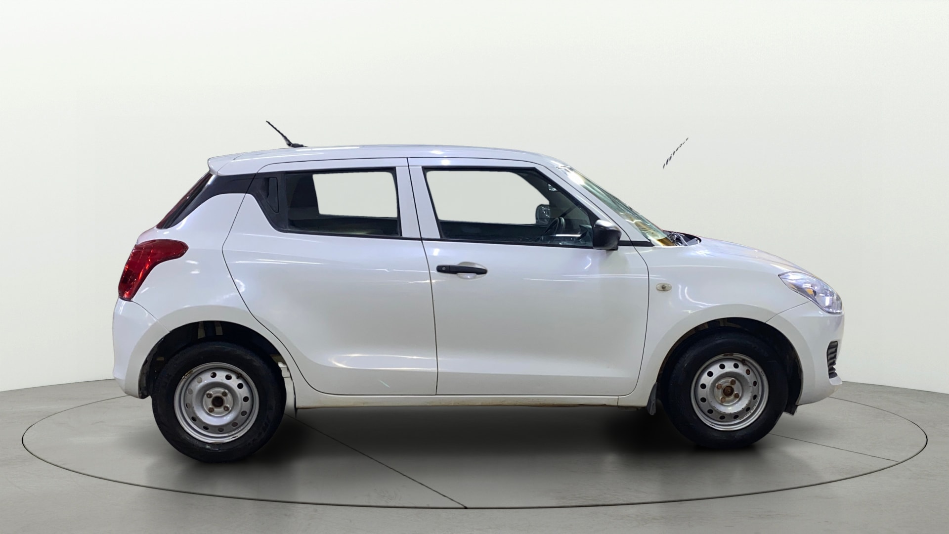 View 2022 Maruti Suzuki 1000 Base Variant Image 8 Used 2022 Maruti Suzuki 1000 Base Variant Image 8