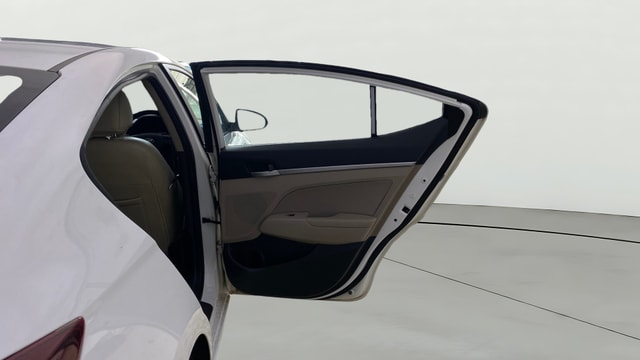 View Hyundai Elantra Image 6 Used Hyundai Elantra Image 6
