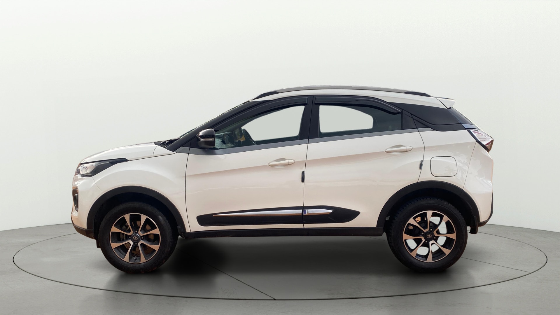 View 2021 Tata Nexon Revotron XE Image 27 Used 2021 Tata Nexon Revotron XE Image 27