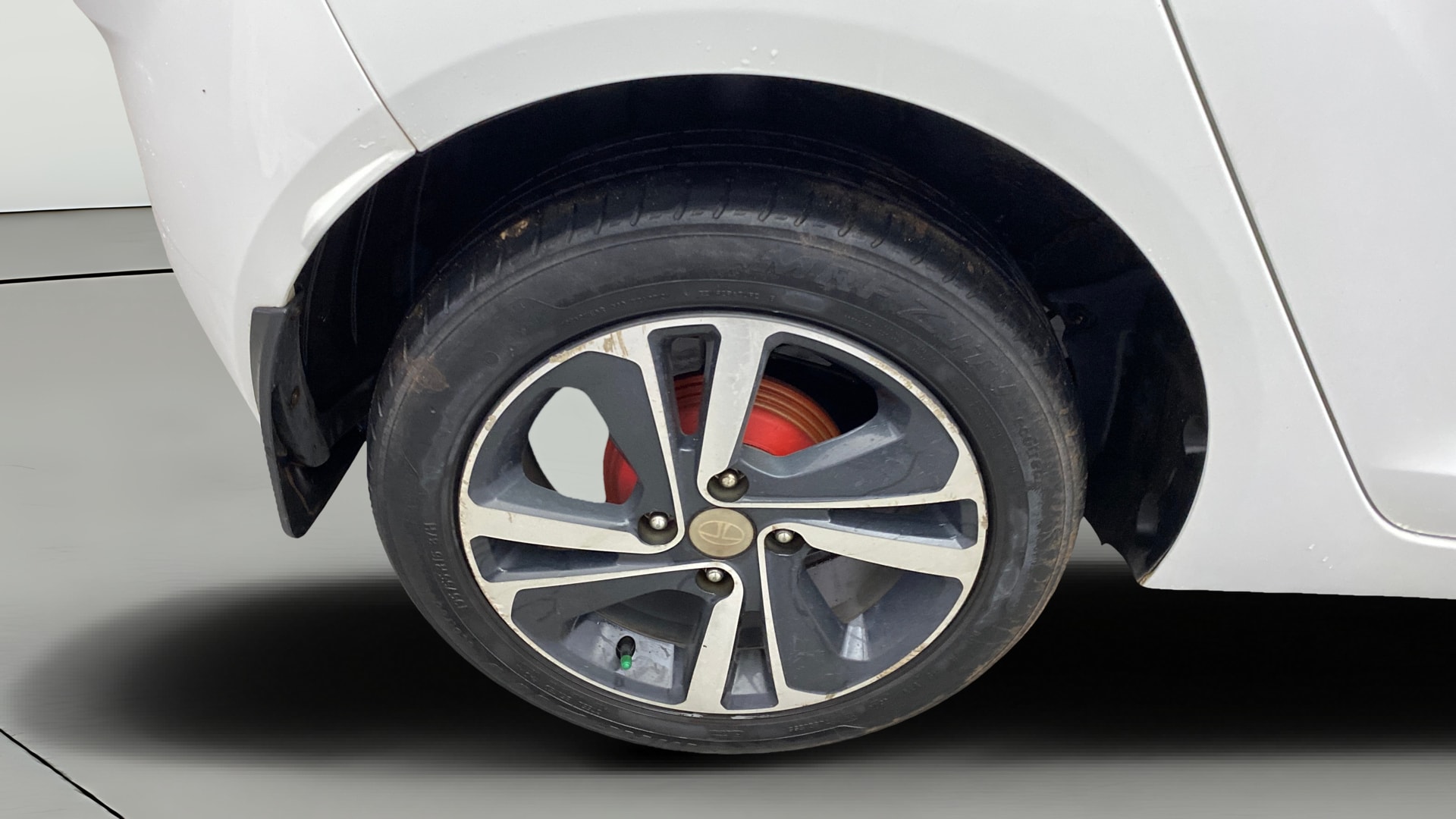 View 2020 Tata Altroz XZ Petrol Image 34 Used 2020 Tata Altroz XZ Petrol Image 34