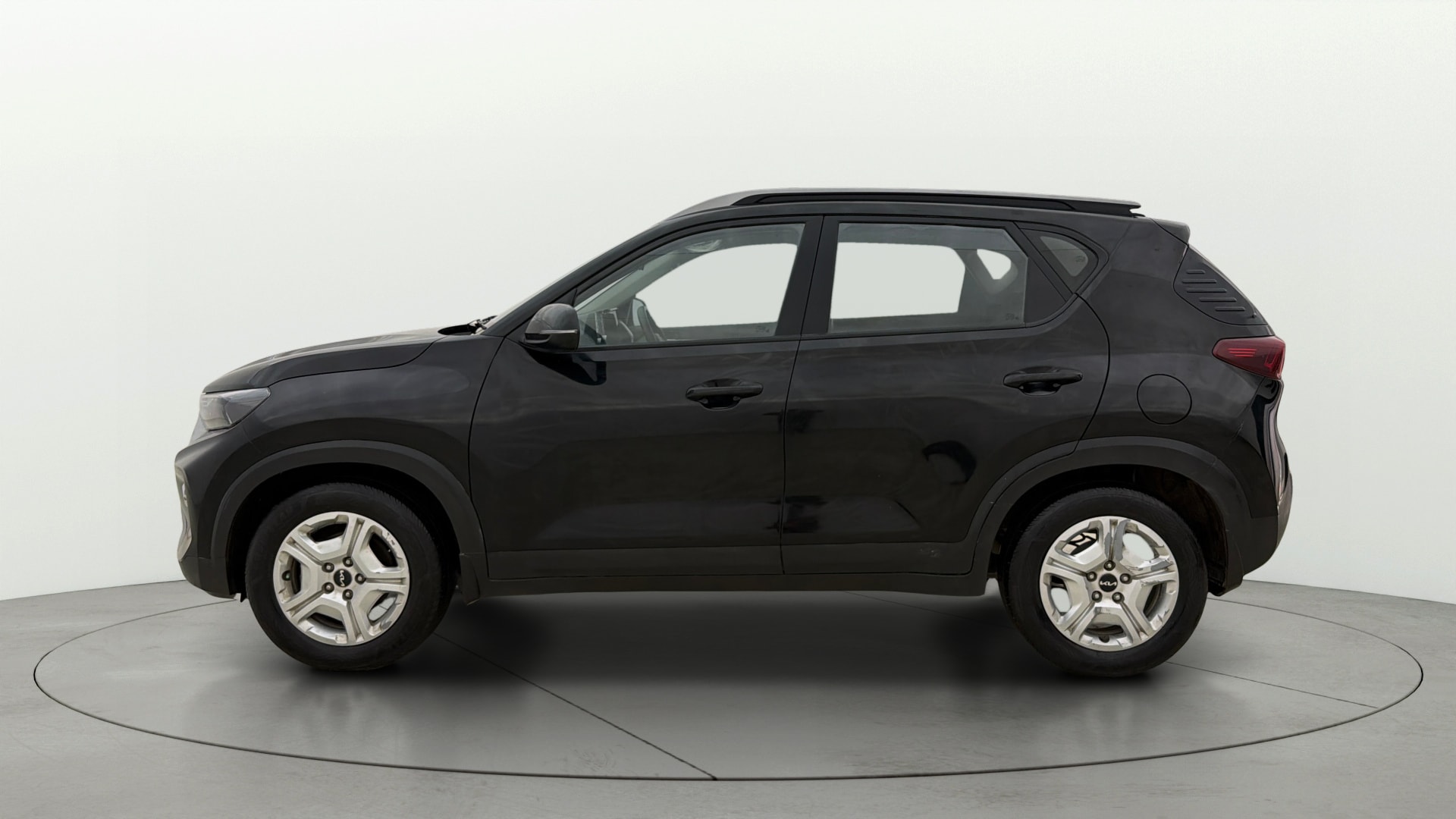 View 2022 Kia Sonet HTK Plus Petrol Image 5 Used 2022 Kia Sonet HTK Plus Petrol Image 5
