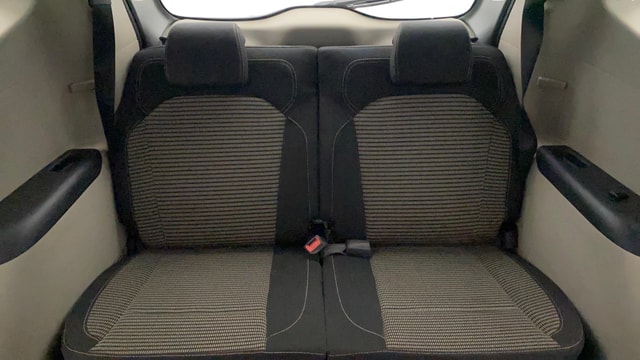 View Renault Triber Image 10 Used Renault Triber Image 10