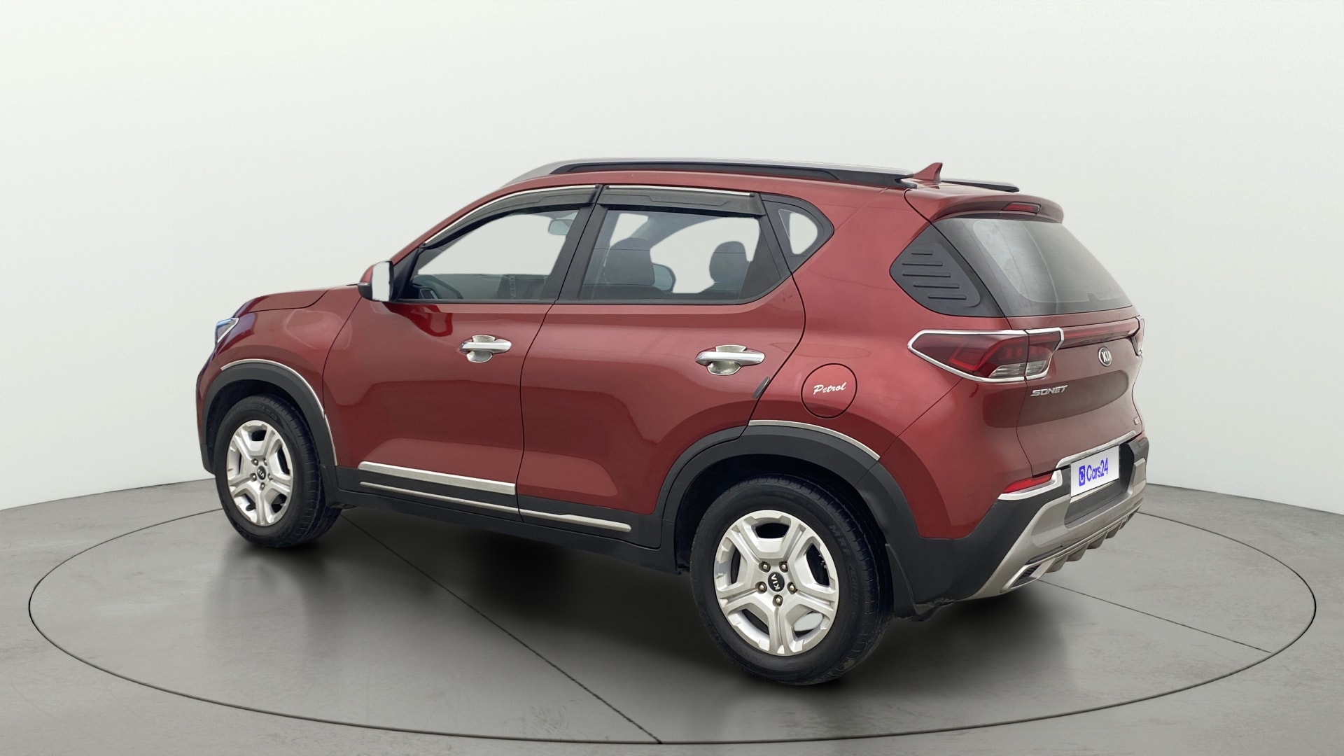 View 2021 Kia Sonet HTX iMT Petrol Image 2 Used 2021 Kia Sonet HTX iMT Petrol Image 2