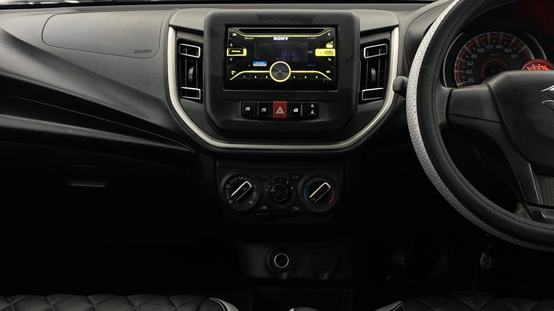 View 2022 Maruti Suzuki 1000 Base Variant Image 17 Used 2022 Maruti Suzuki 1000 Base Variant Image 17