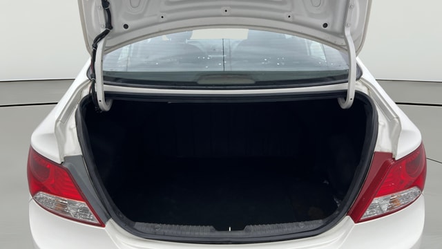 View Hyundai Fluidic Verna Image 38 Used Hyundai Fluidic Verna Image 38