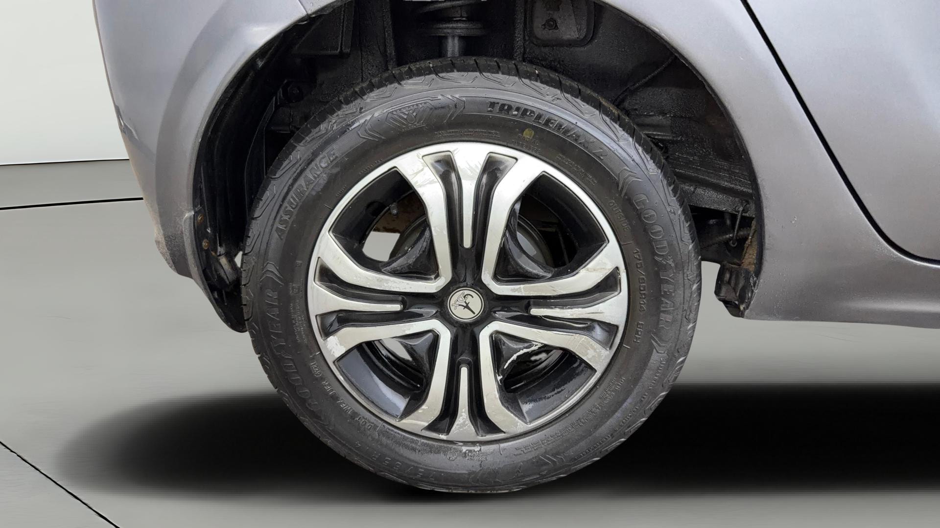Used 2022 Tata Tiago Used 2022 Tata Tiago
