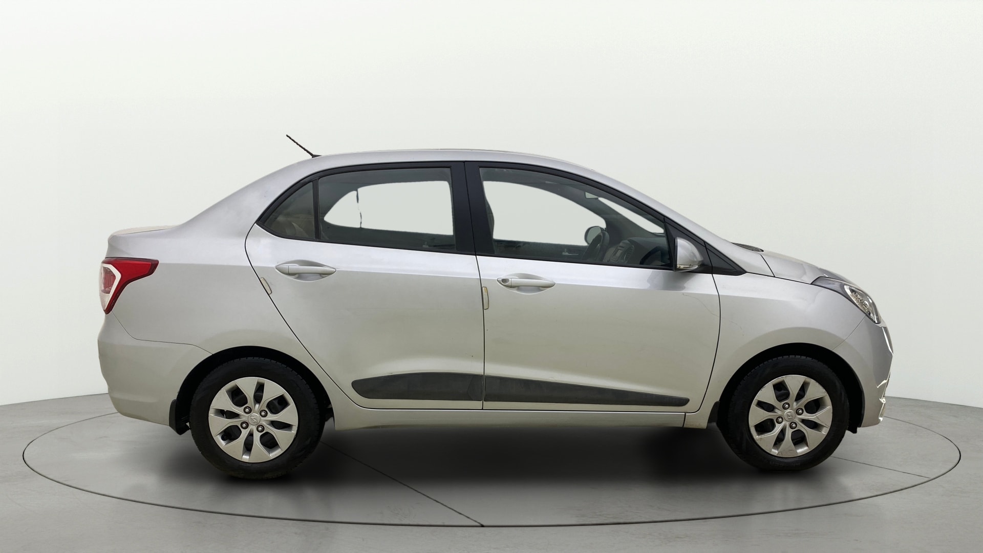 View 2015 Hyundai Xcent S Petrol Image 8 Used 2015 Hyundai Xcent S Petrol Image 8
