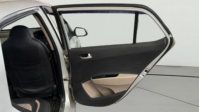 View Hyundai Grand i10 Image 7 Used Hyundai Grand i10 Image 7
