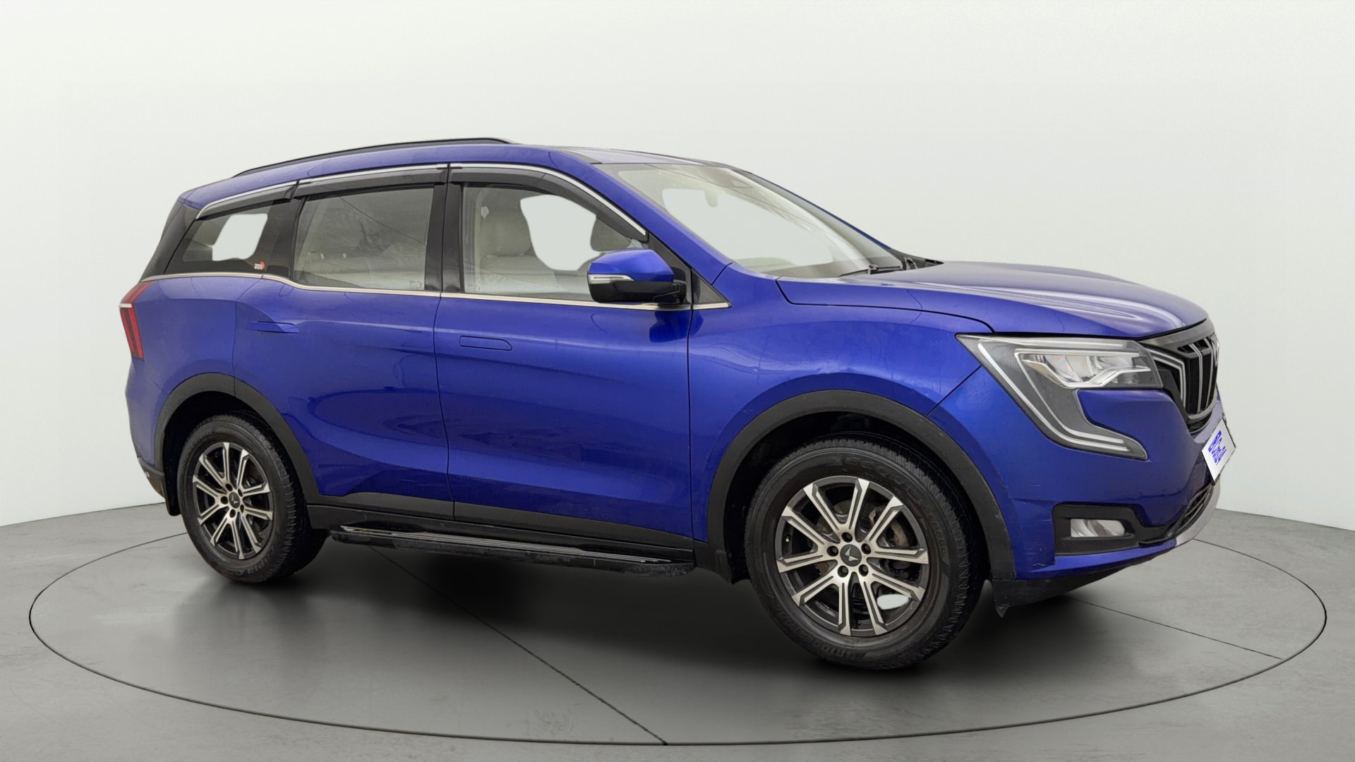 View 2023 Mahindra XUV700 MX Petrol 5 STR Image 24 Used 2023 Mahindra XUV700 MX Petrol 5 STR Image 24