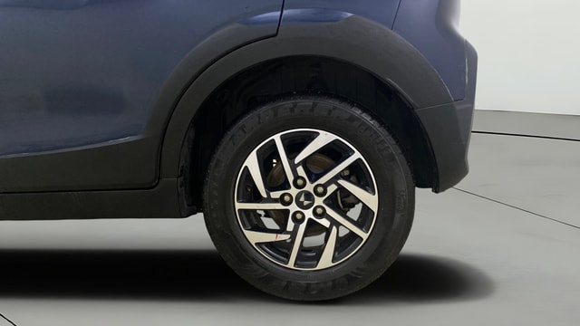 View Mahindra XUV 3XO Image 7 Used Mahindra XUV 3XO Image 7