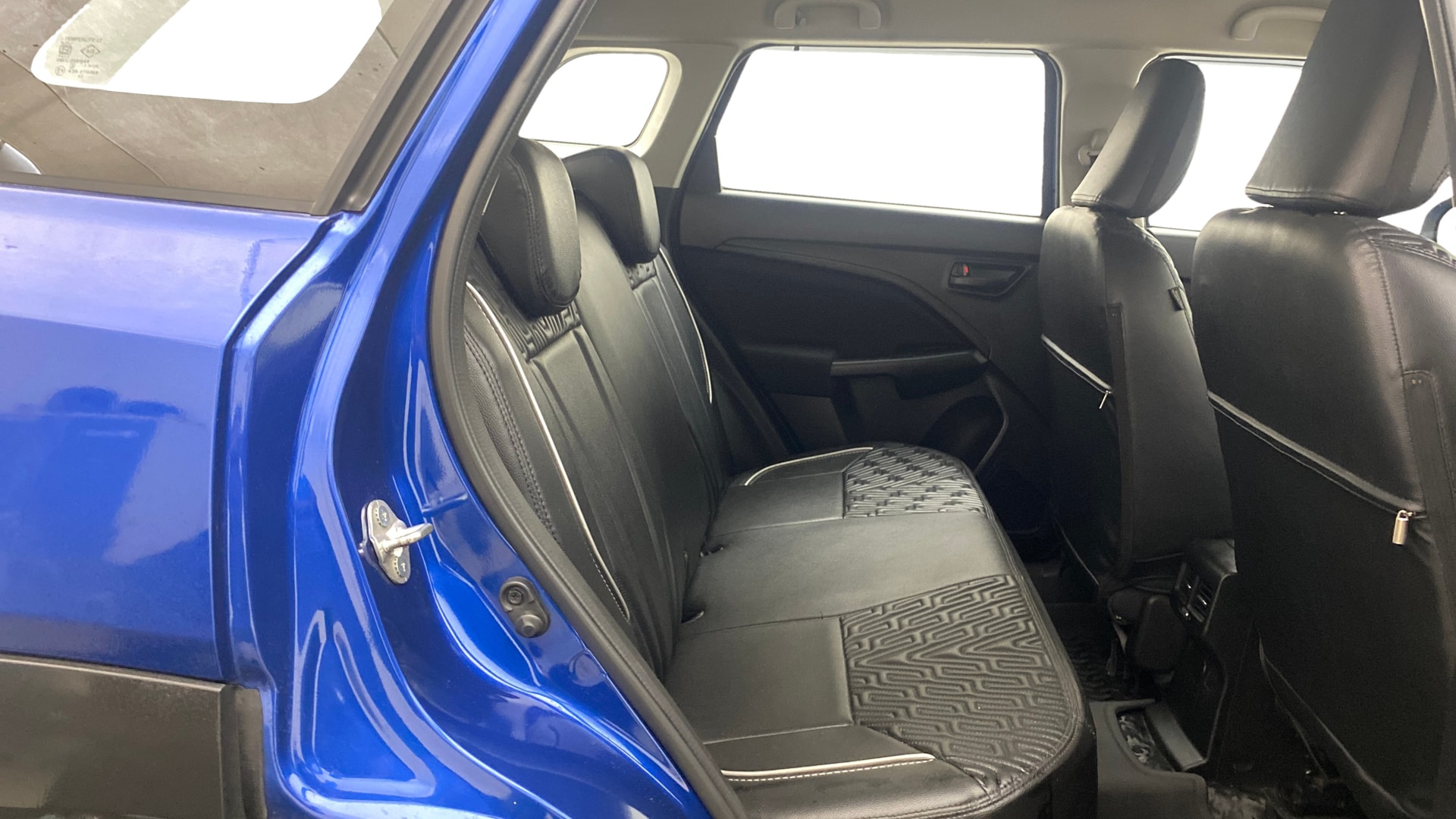 View 2022 Maruti Suzuki 1000 Base Variant Image 30 Used 2022 Maruti Suzuki 1000 Base Variant Image 30