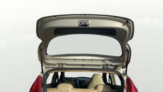 View Hyundai EON Image 33 Used Hyundai EON Image 33
