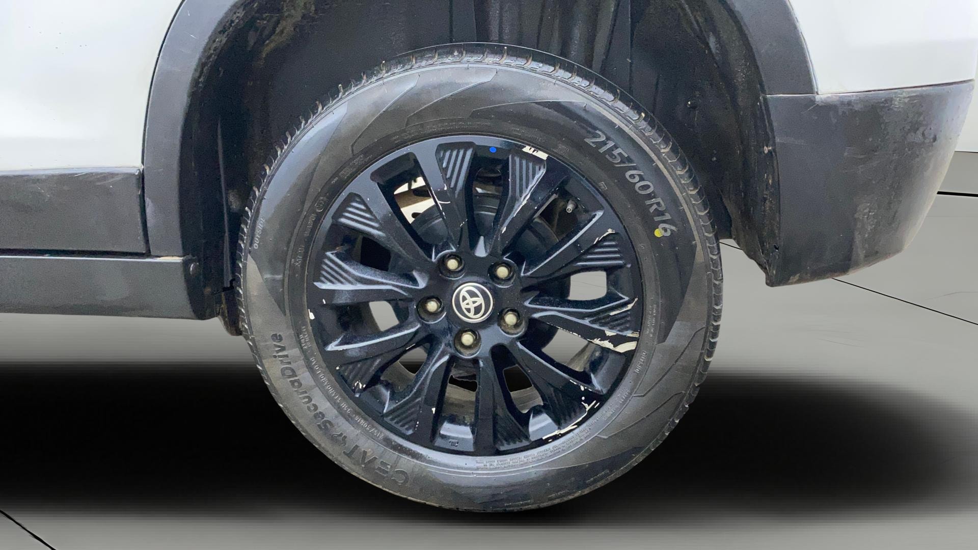 View 2022 Toyota Urban Cruiser High MT Image 12 Used 2022 Toyota Urban Cruiser High MT Image 12