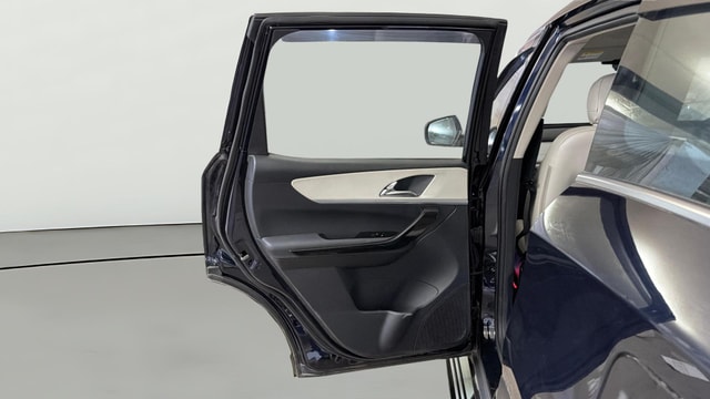 View Mahindra XUV700 Image 16 Used Mahindra XUV700 Image 16
