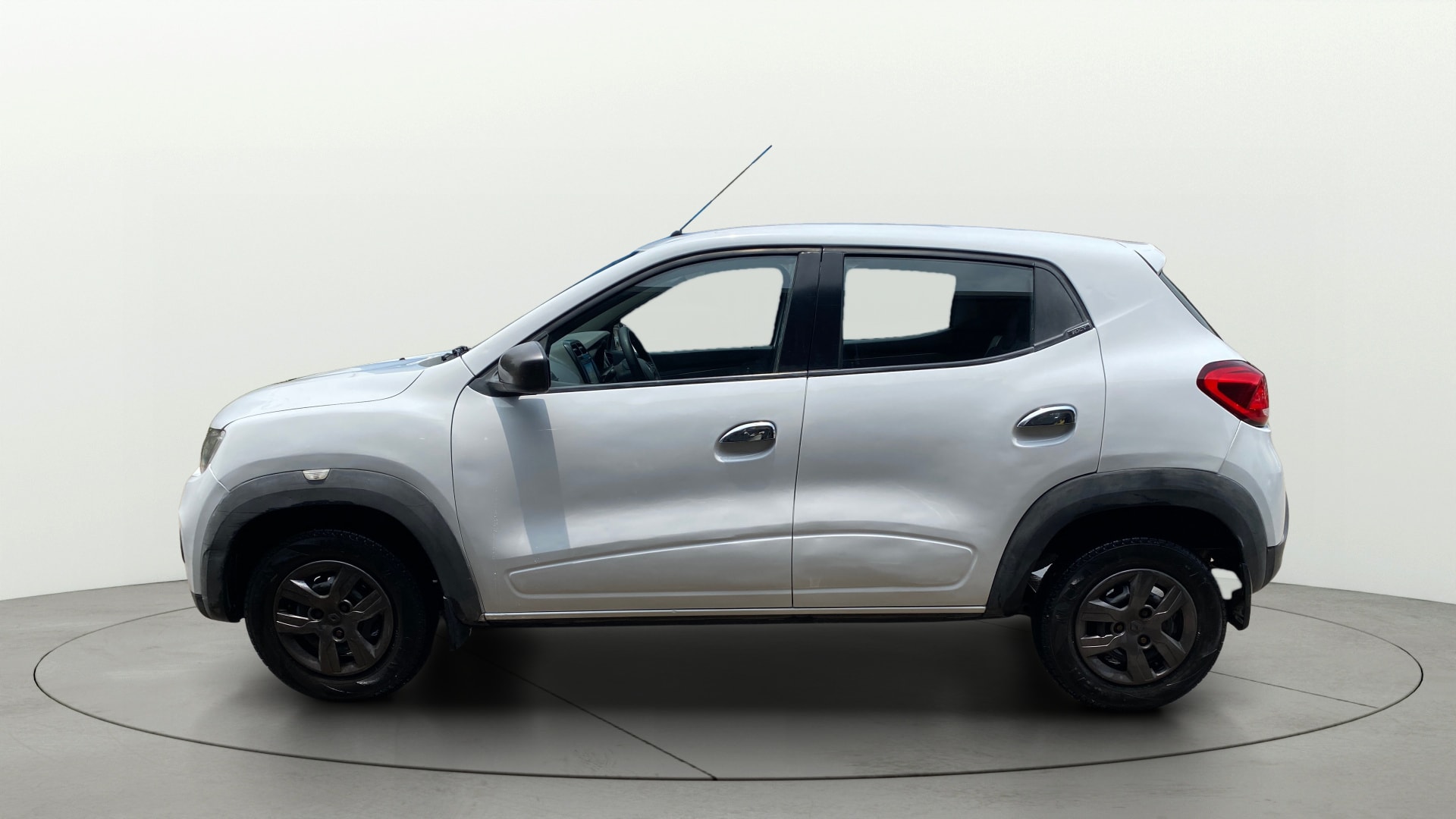 View 2016 Renault Kwid RXT 1.0 Image 5 Used 2016 Renault Kwid RXT 1.0 Image 5