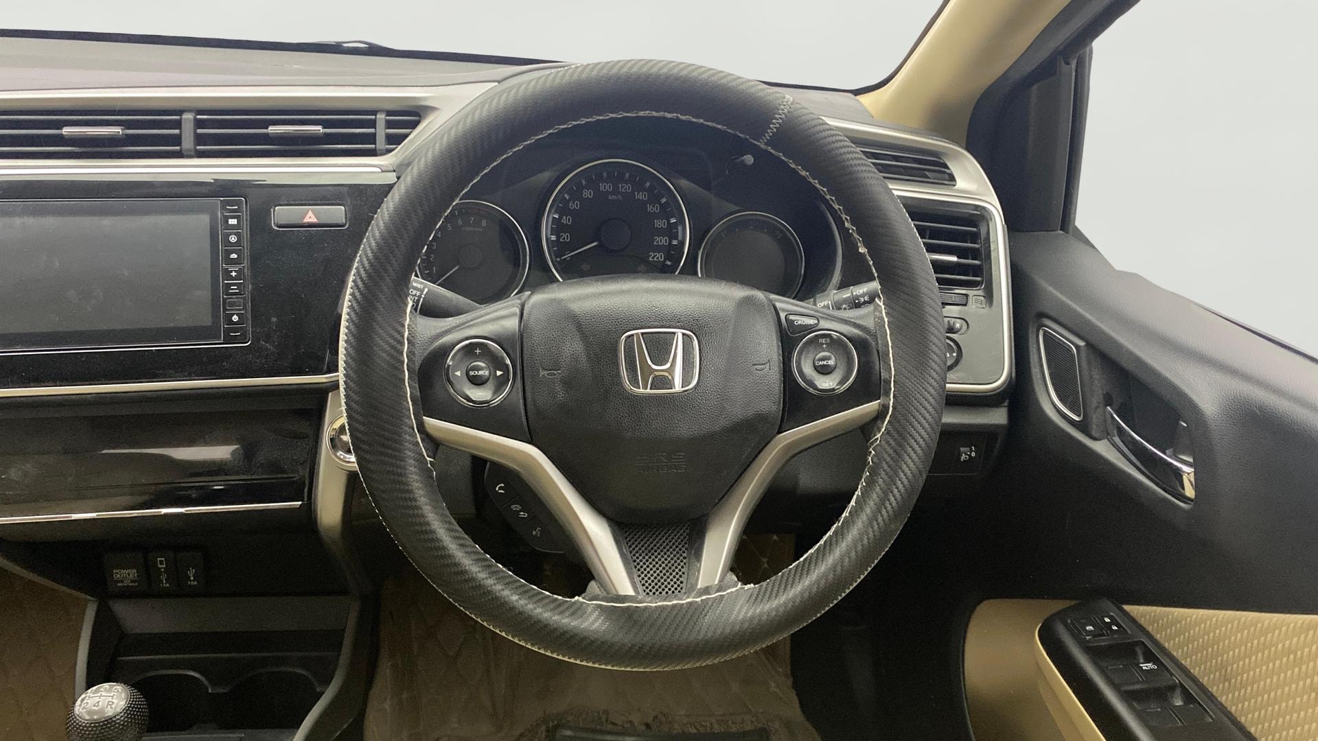 View 2022 Honda City ZX MT Diesel Anniversary Edition Image 13 Used 2022 Honda City ZX MT Diesel Anniversary Edition Image 13