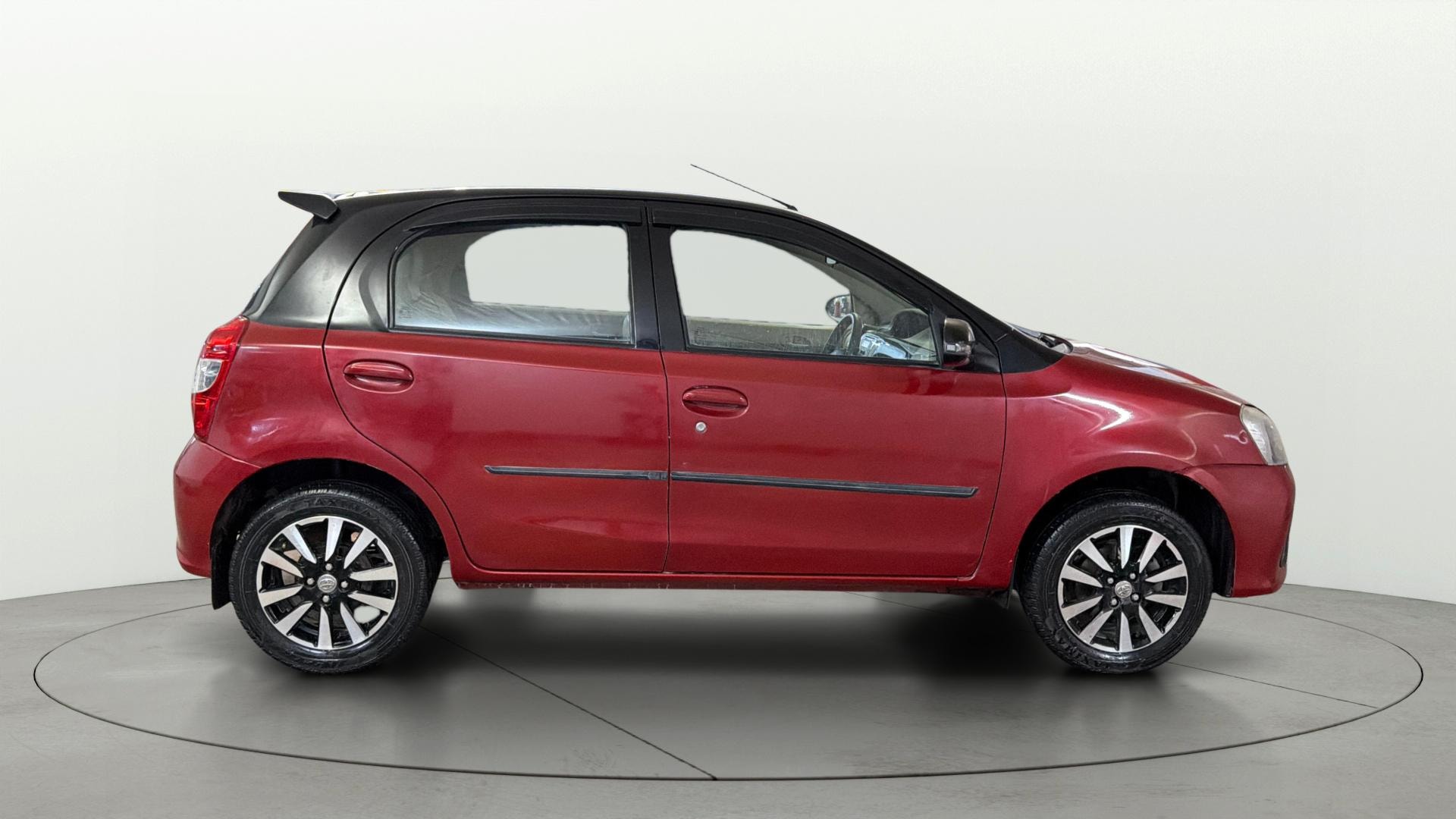 View 2018 Toyota Etios Liva V Image 8 Used 2018 Toyota Etios Liva V Image 8