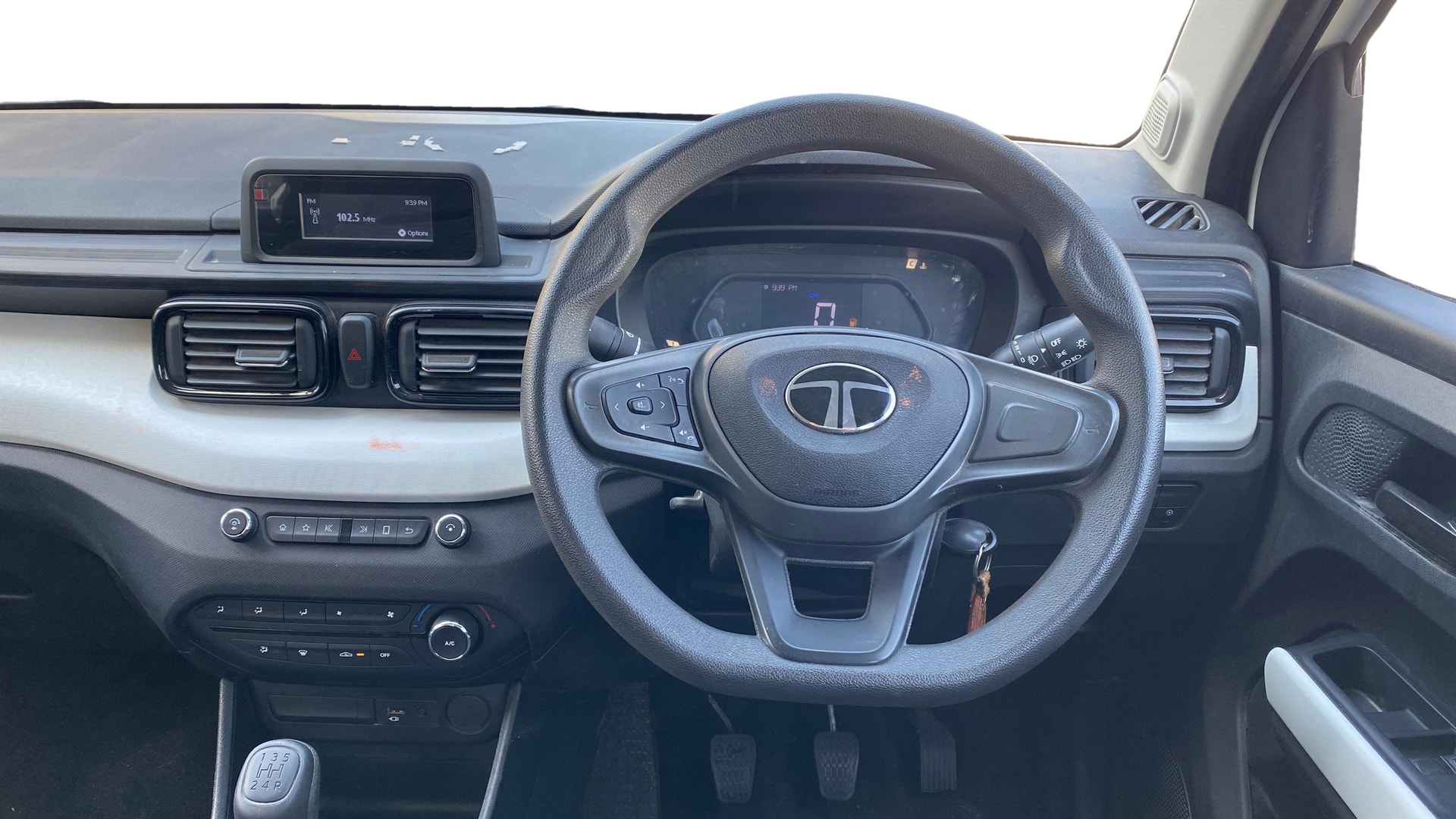 Used 2025 Tata Punch Used 2025 Tata Punch