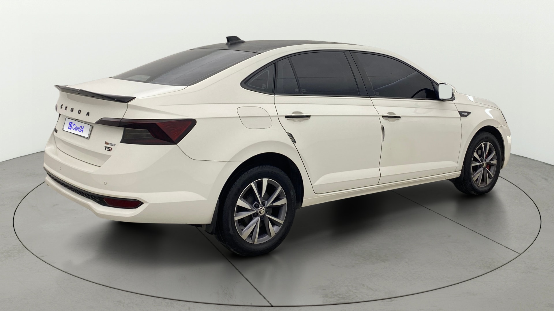 View 2022 Skoda Slavia Style 1.0 TSI MT Image 43 Used 2022 Skoda Slavia Style 1.0 TSI MT Image 43