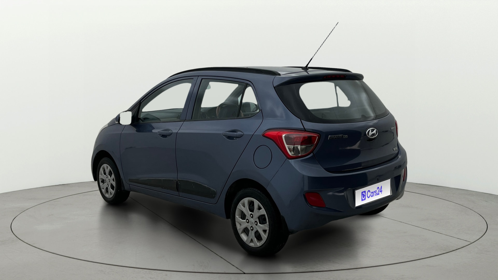 View 2016 Hyundai Grand i10 Sportz 1.2 Kappa Image 2 Used 2016 Hyundai Grand i10 Sportz 1.2 Kappa Image 2