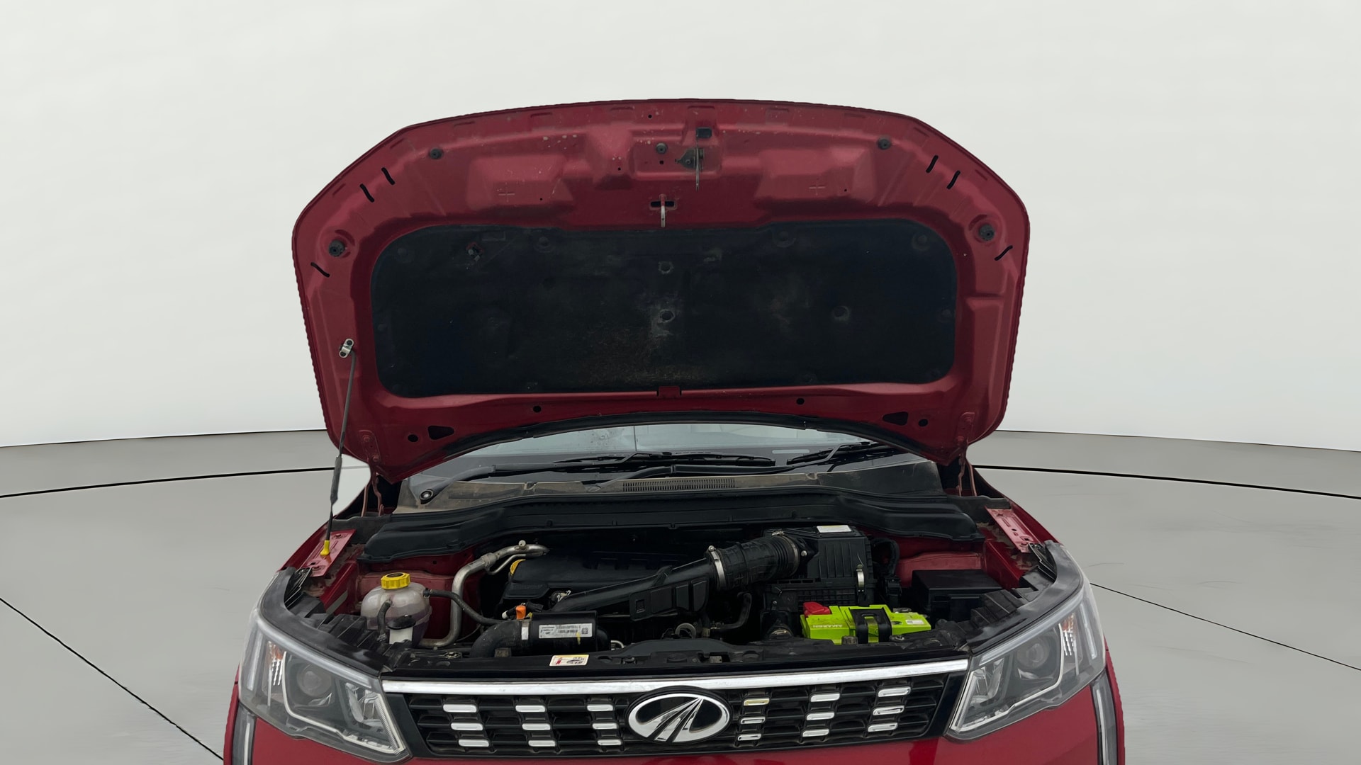 Used 2022 Mahindra XUV300 Used 2022 Mahindra XUV300
