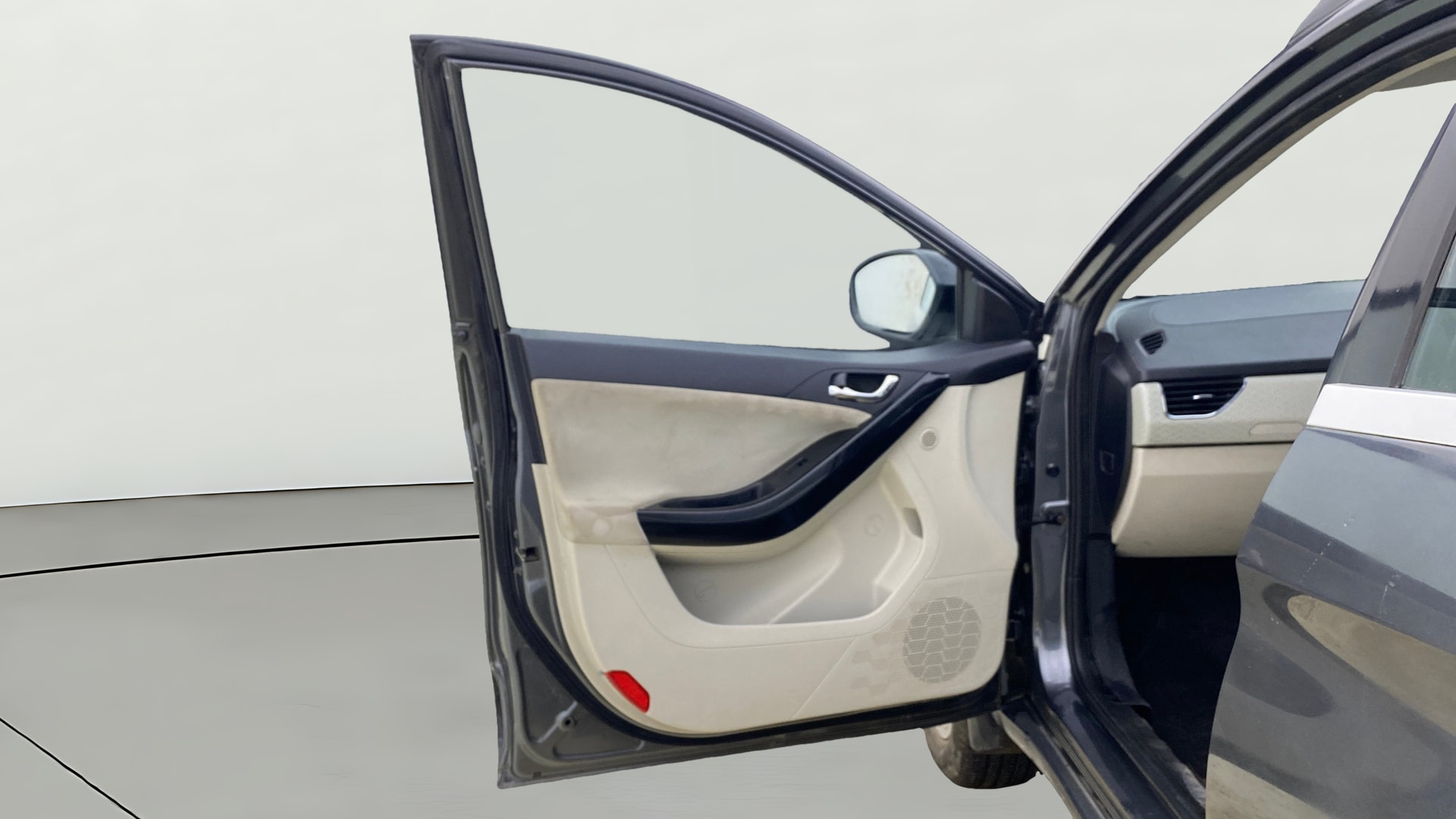 View 2021 Tata Nexon Revotron XE Image 31 Used 2021 Tata Nexon Revotron XE Image 31