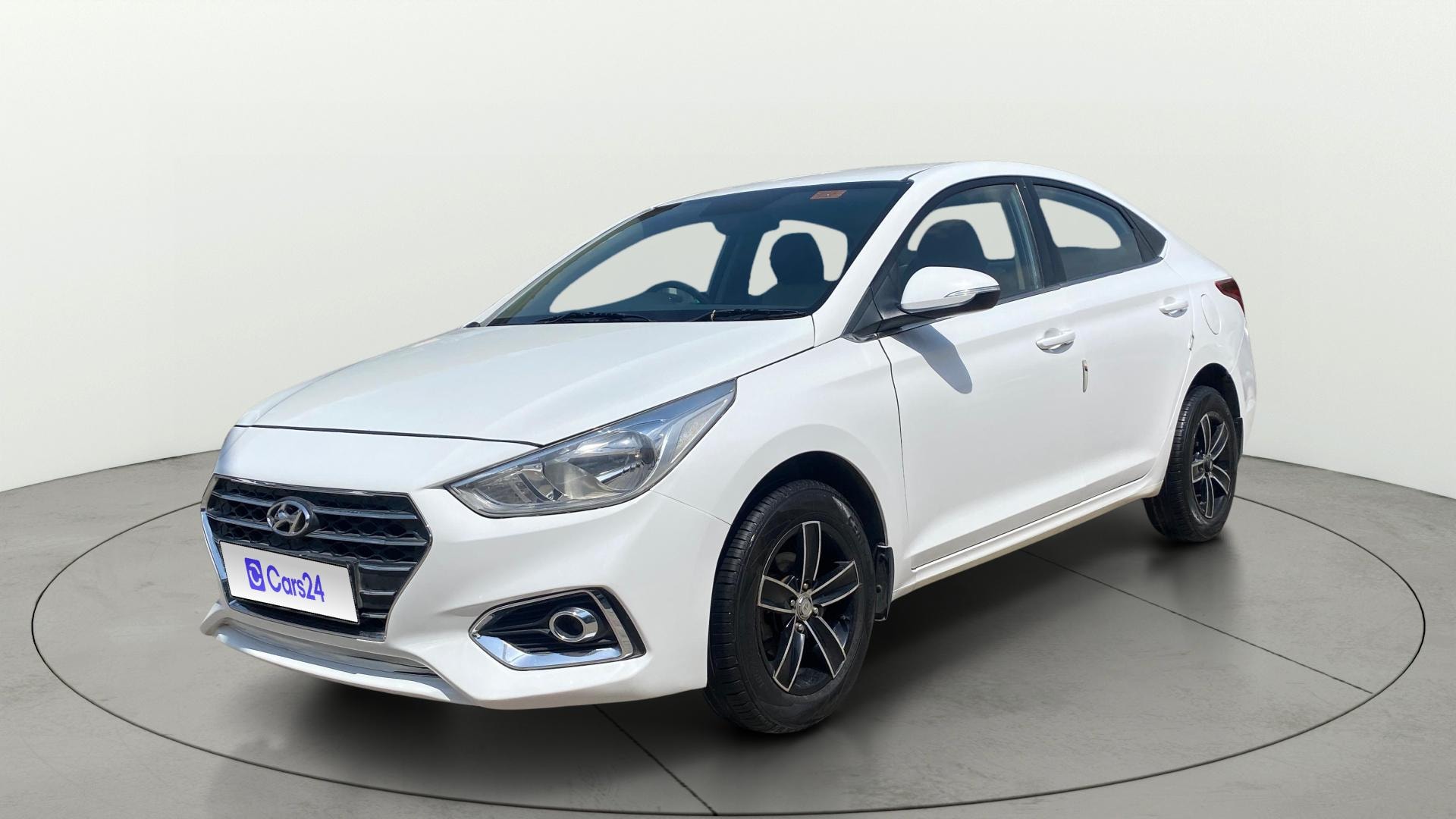 View 2018 Hyundai Verna 1.6 CRDI EX Image 36 Used 2018 Hyundai Verna 1.6 CRDI EX Image 36