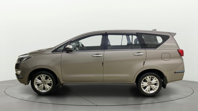 View Toyota Innova Crysta Image 6 Used Toyota Innova Crysta Image 6