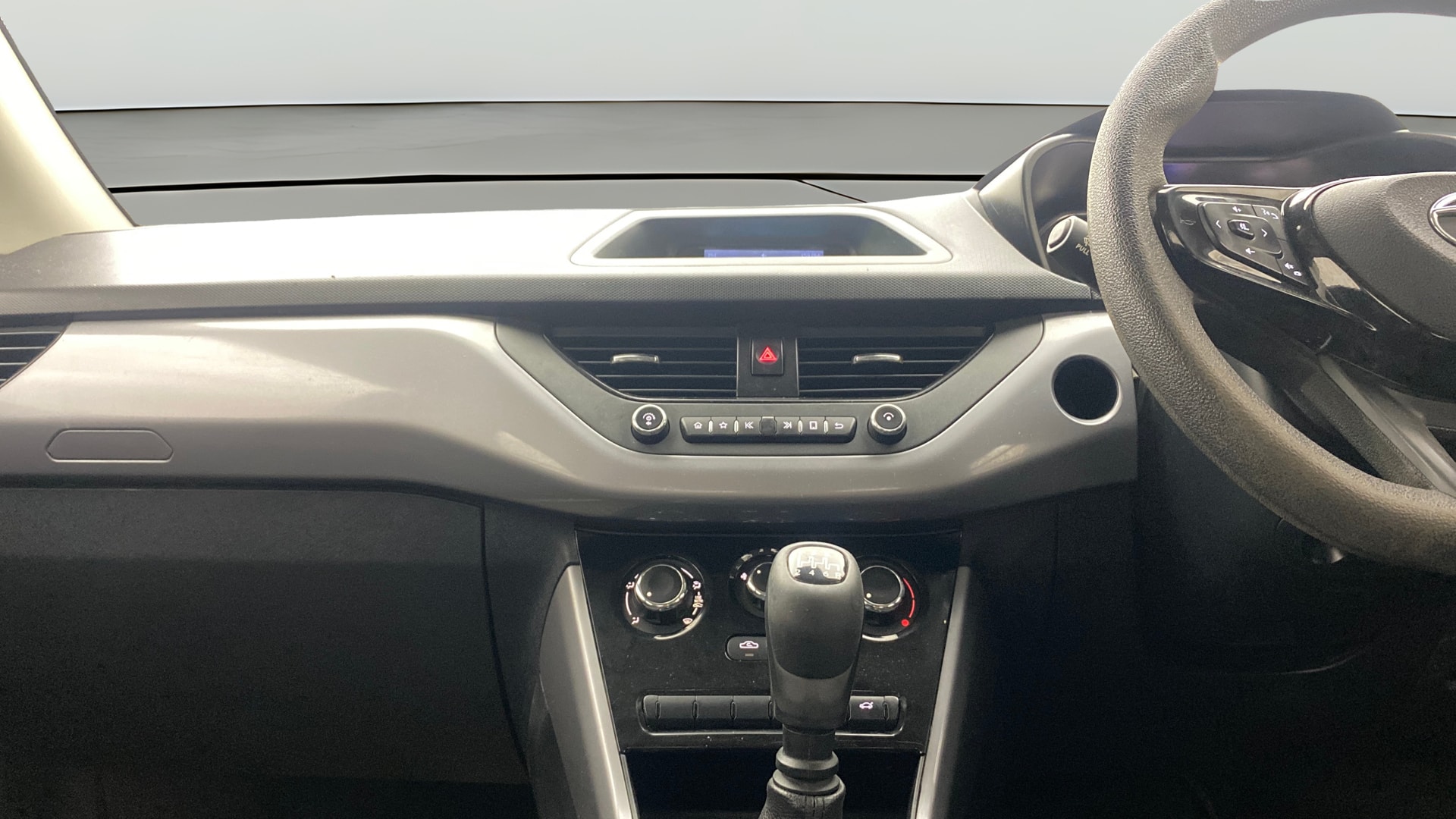 View 2023 Tata Nexon Revotron XE Image 17 Used 2023 Tata Nexon Revotron XE Image 17