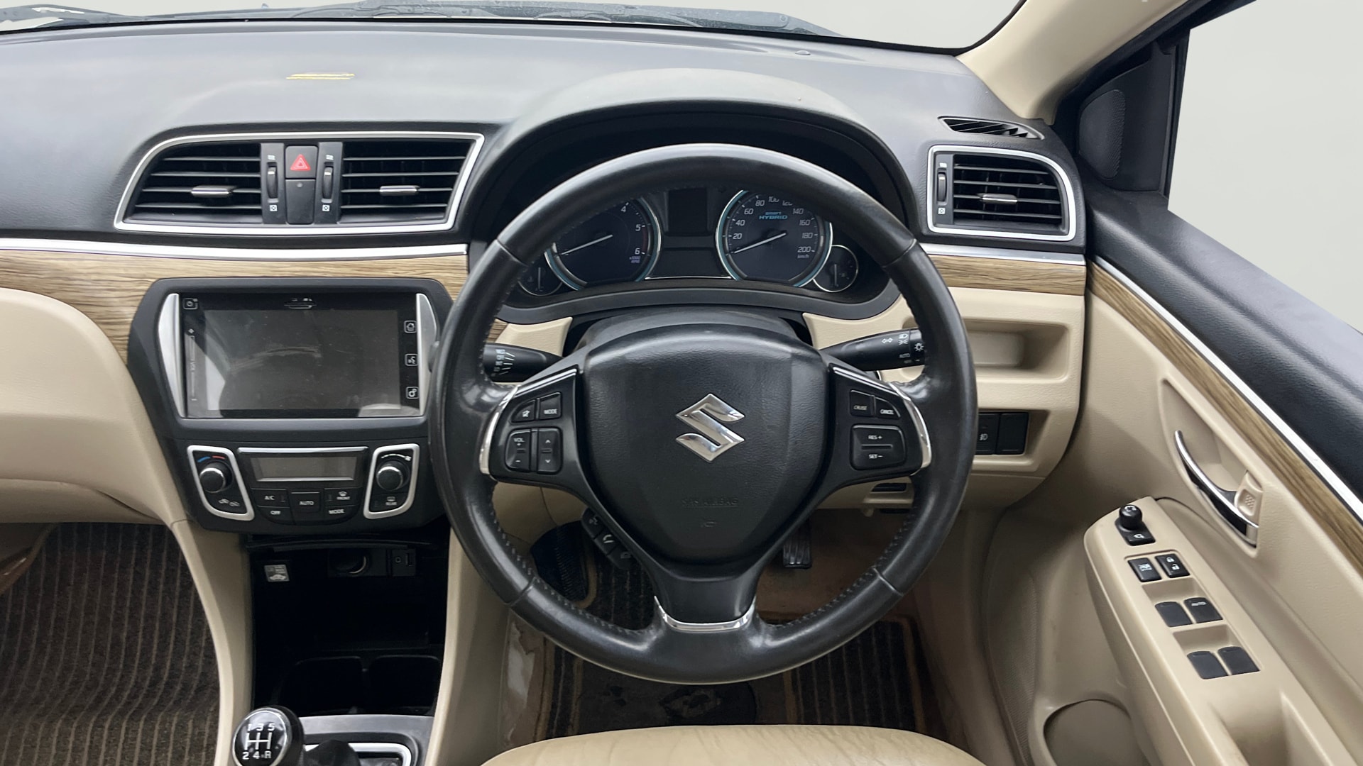 View 2019 Maruti Suzuki 1000 Base Variant Image 21 Used 2019 Maruti Suzuki 1000 Base Variant Image 21