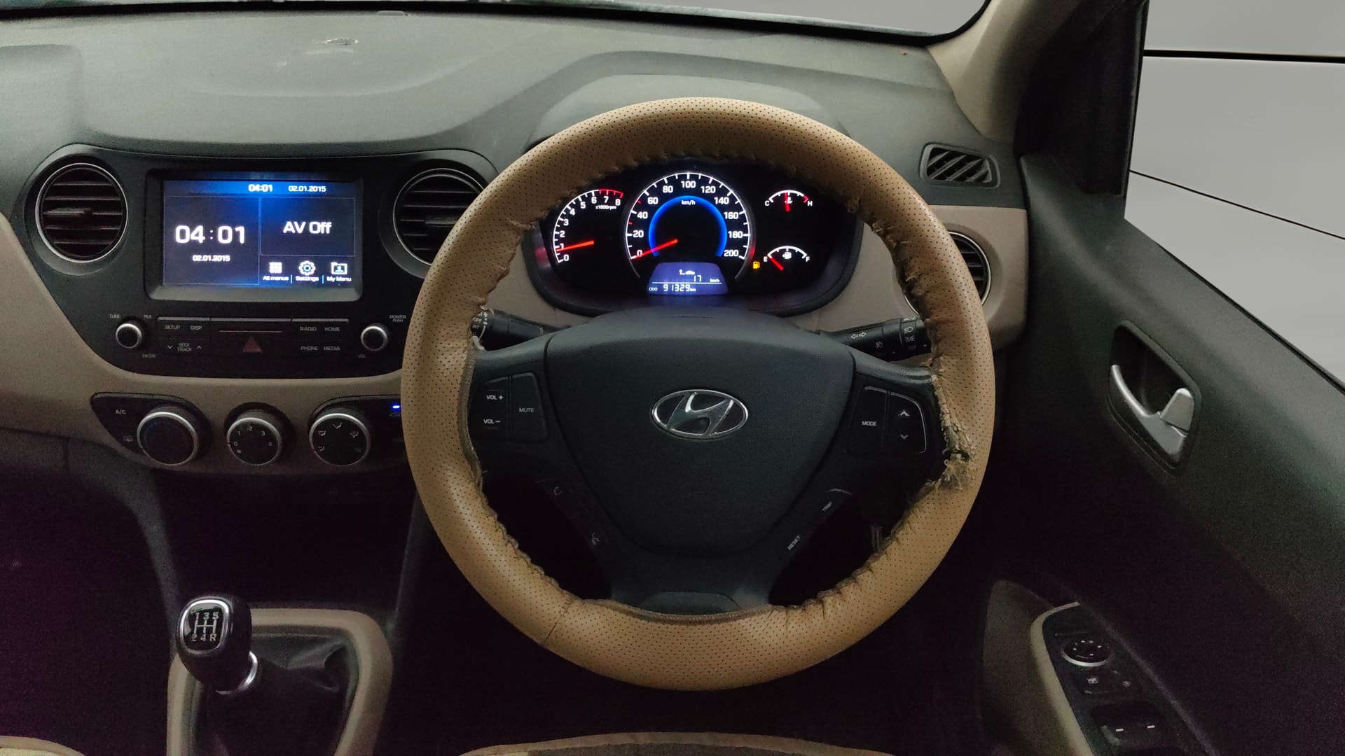 View 2017 Hyundai Grand i10 1.2 Sportz(O) Petrol Image 20 Used 2017 Hyundai Grand i10 1.2 Sportz(O) Petrol Image 20