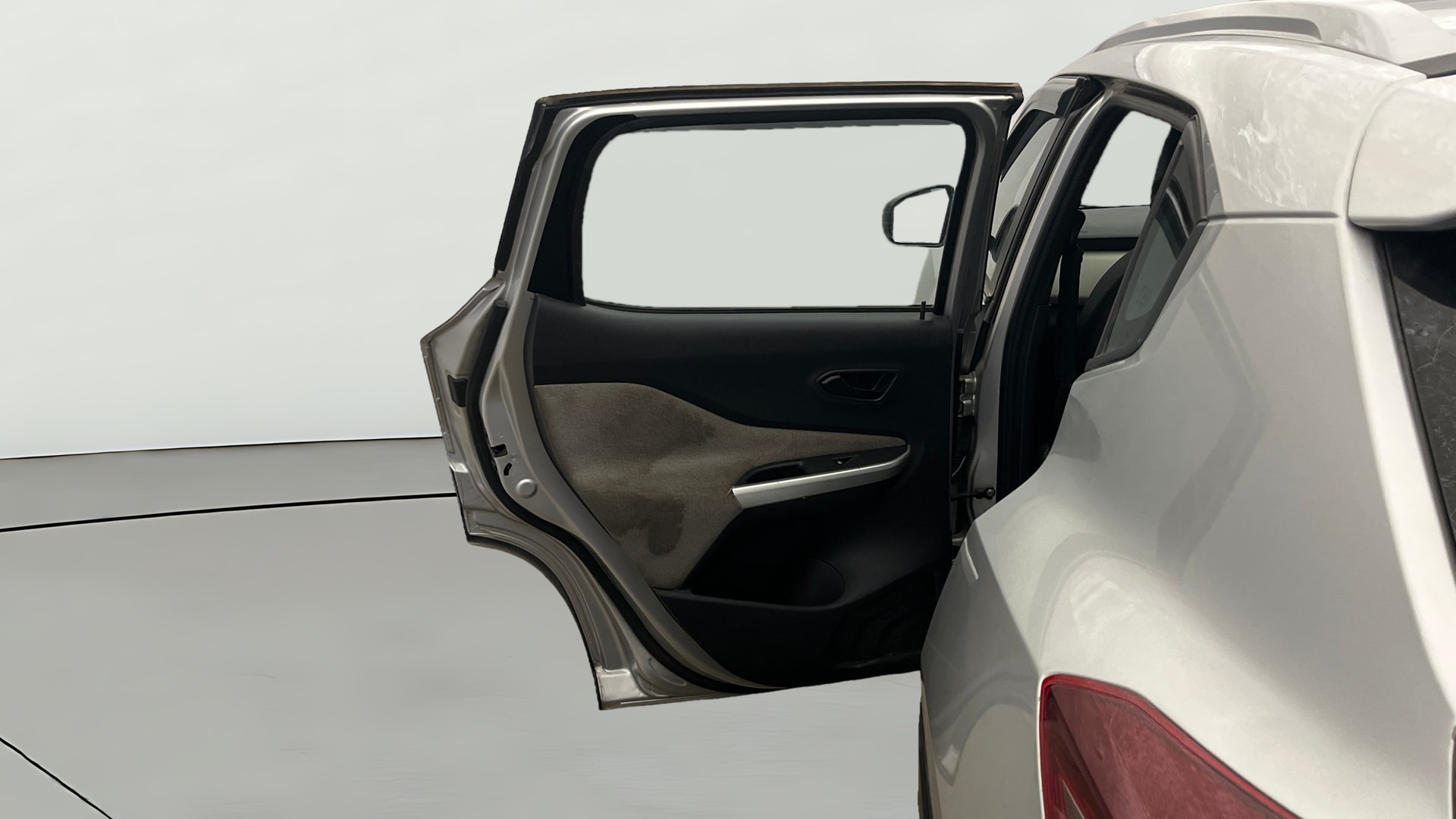 View 2024 Nissan Magnite XE Image 14 Used 2024 Nissan Magnite XE Image 14