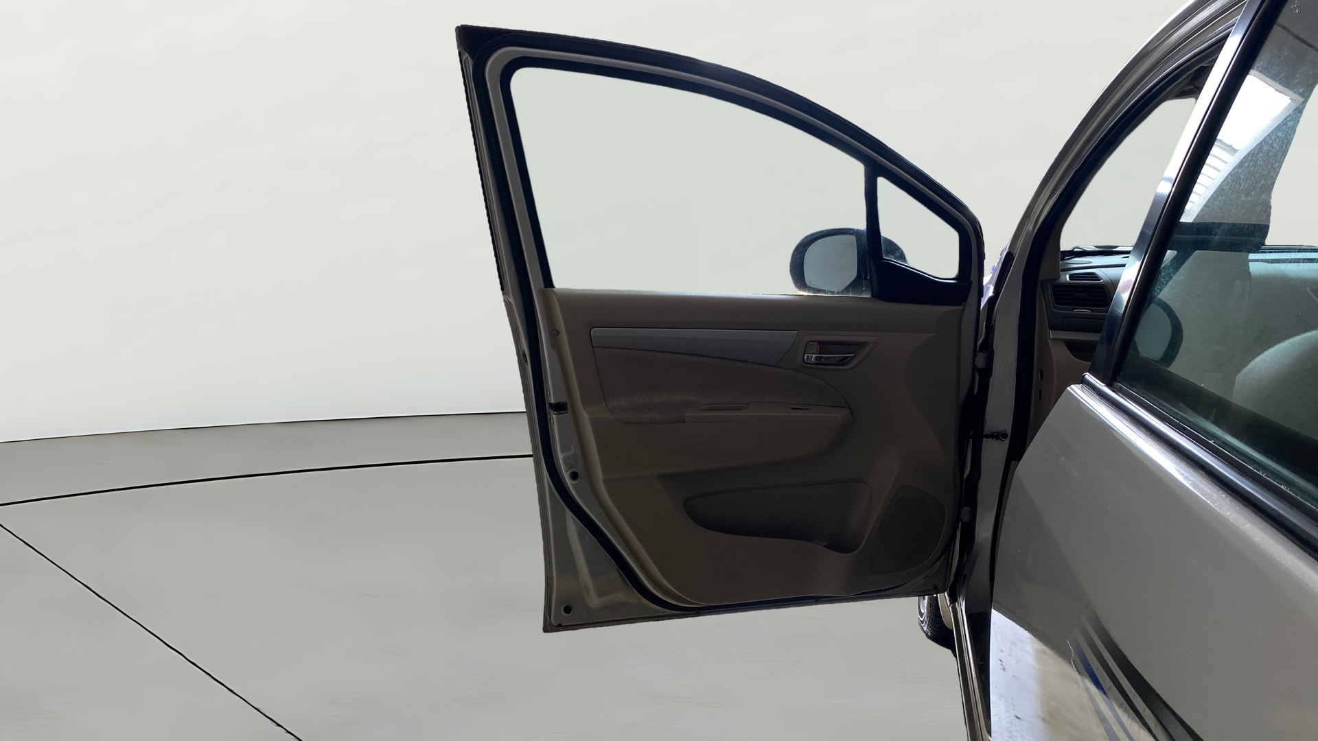 View 2015 Maruti Suzuki 1000 Base Variant Image 31 Used 2015 Maruti Suzuki 1000 Base Variant Image 31