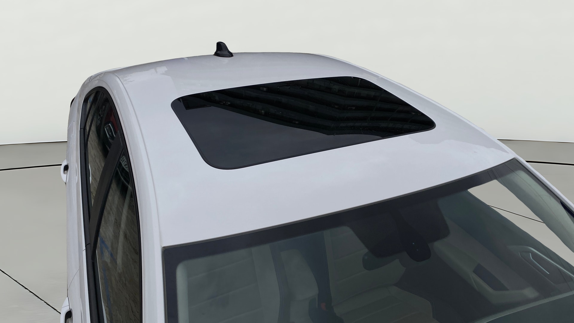 View 2025 Volkswagen Virtus Highline Plus 1.0 TSI MT Image 5 Used 2025 Volkswagen Virtus Highline Plus 1.0 TSI MT Image 5