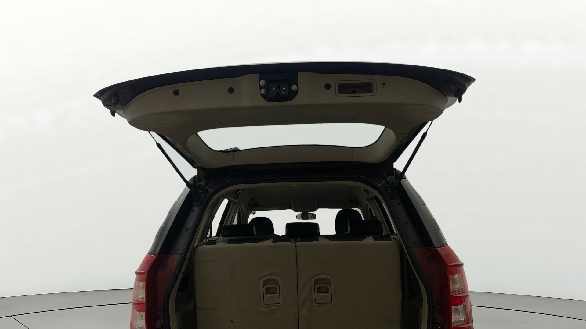 Used 2016 Mahindra XUV500 Used 2016 Mahindra XUV500