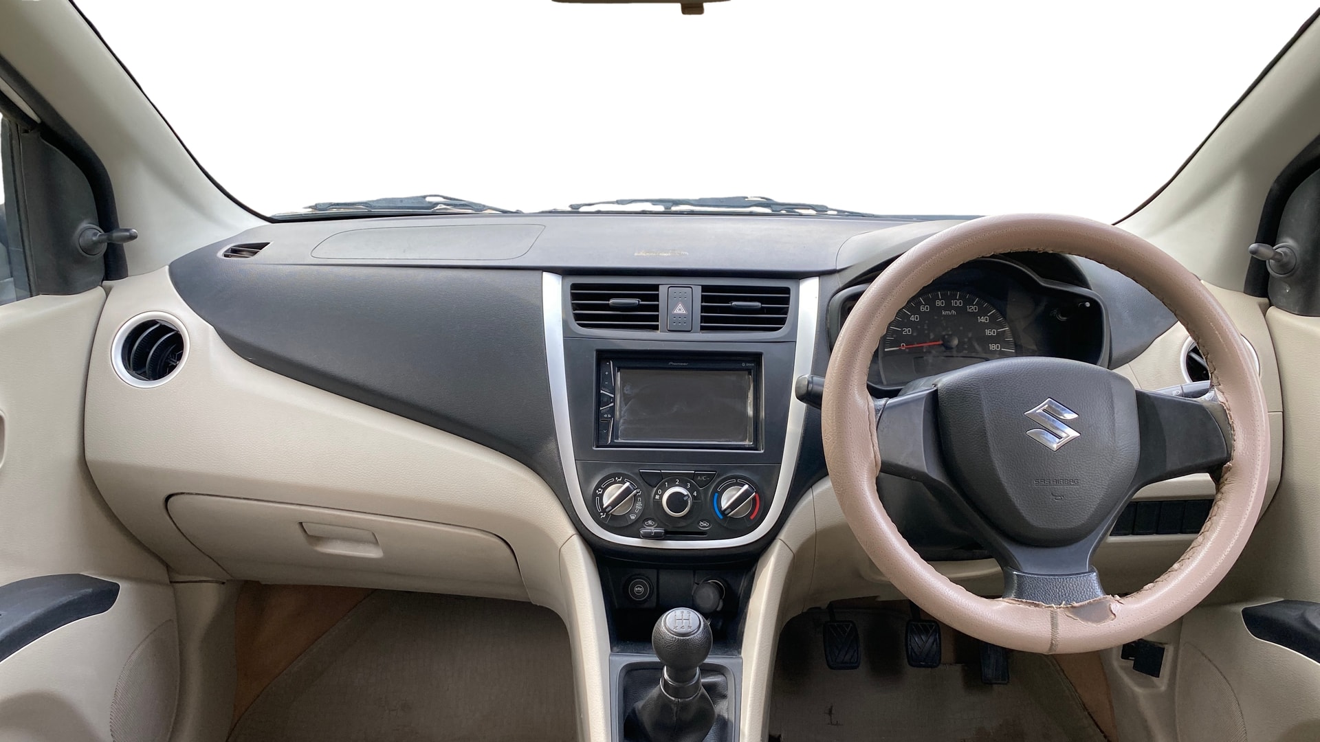View 2019 Maruti Suzuki 1000 Base Variant Image 15 Used 2019 Maruti Suzuki 1000 Base Variant Image 15