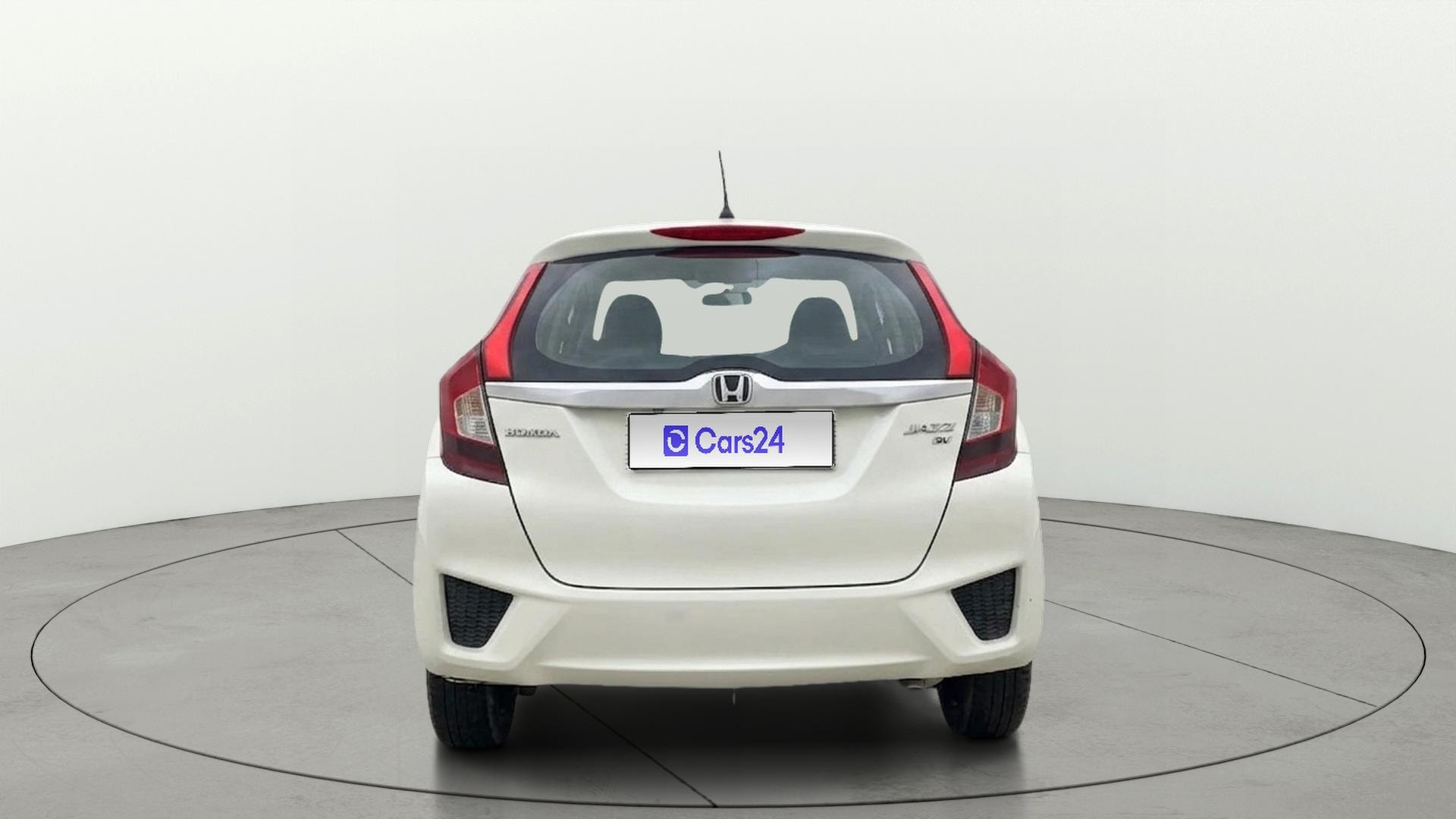 View 2016 Honda Jazz E MT Diesel Image 40 Used 2016 Honda Jazz E MT Diesel Image 40