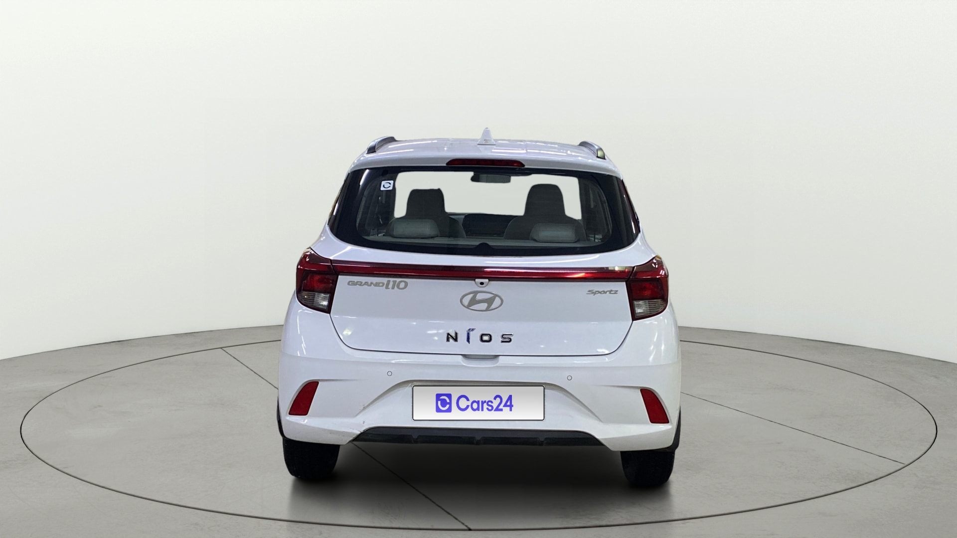 View 2024 Hyundai Grand i10 Nios Sportz Petrol AMT Image 45 Used 2024 Hyundai Grand i10 Nios Sportz Petrol AMT Image 45
