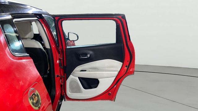 View Jeep Compass Image 5 Used Jeep Compass Image 5
