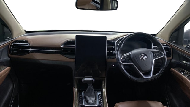 View MG Hector Plus Image 29 Used MG Hector Plus Image 29