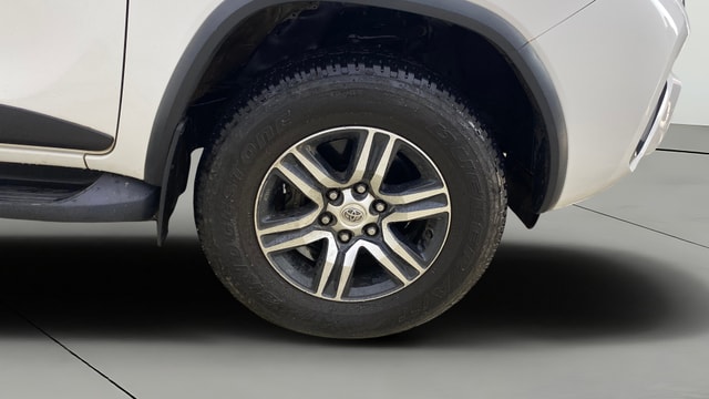 View Toyota Fortuner Image 45 Used Toyota Fortuner Image 45