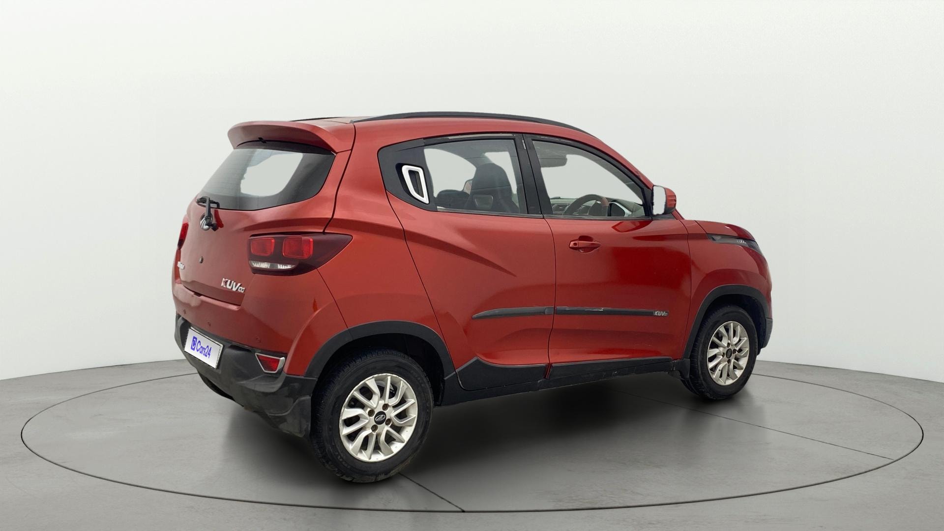 View 2016 Mahindra KUV100 K8 Diesel 6 Seater BS IV Image 42 Used 2016 Mahindra KUV100 K8 Diesel 6 Seater BS IV Image 42