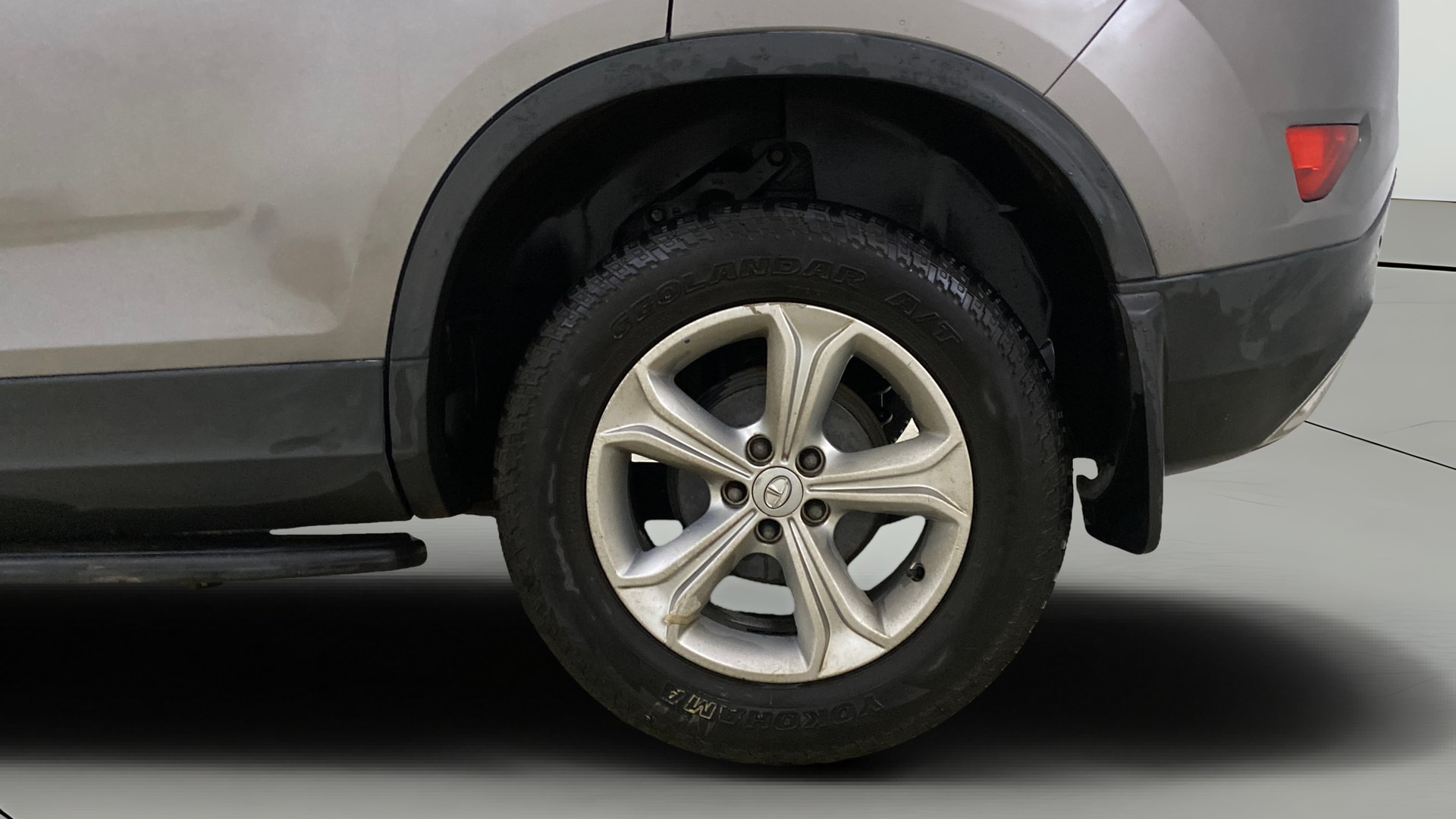 View 2019 Tata Harrier XE Image 11 Used 2019 Tata Harrier XE Image 11